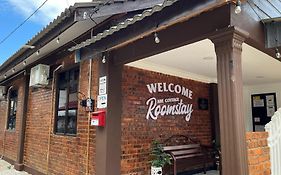 Roomstay By Abe Cottage